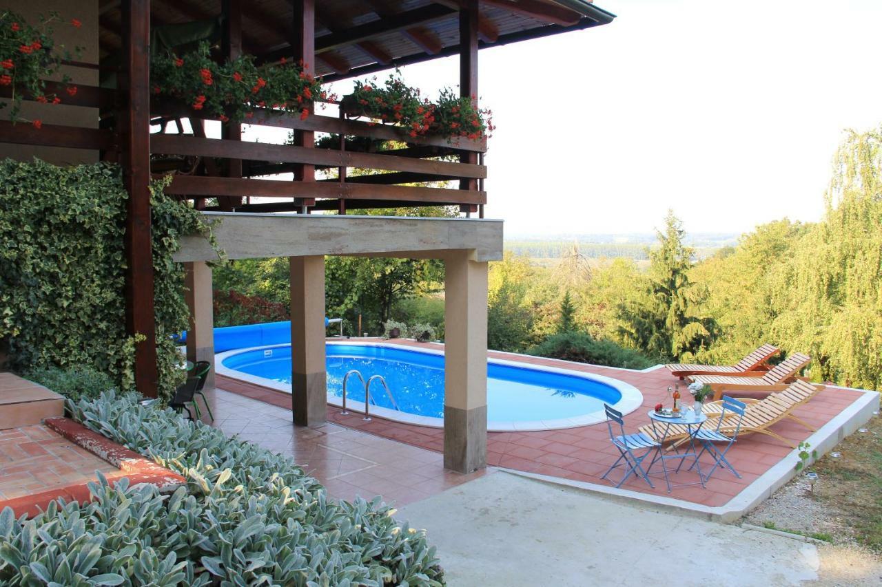 Holiday Home Nina Petrinja Luaran gambar