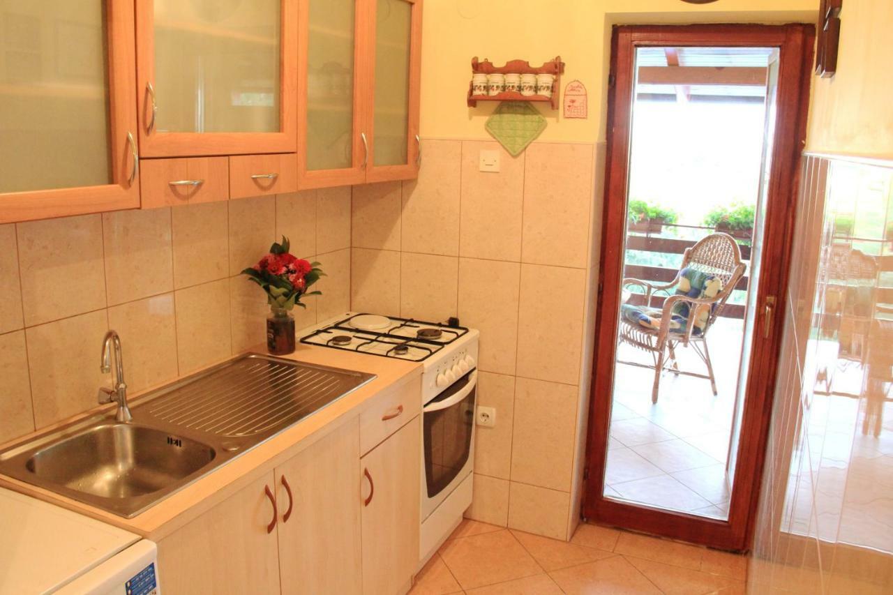 Holiday Home Nina Petrinja Luaran gambar