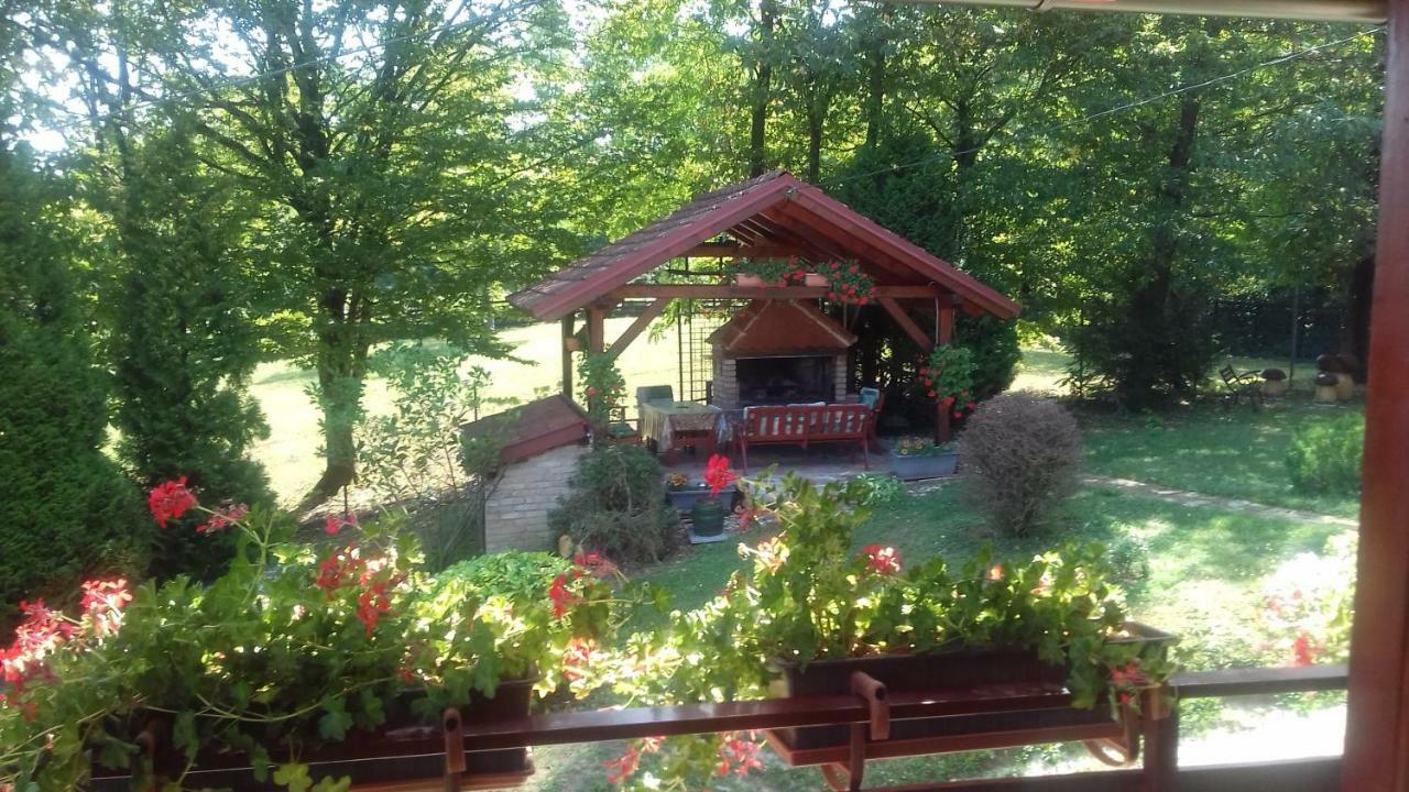 Holiday Home Nina Petrinja Luaran gambar